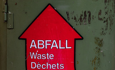 Abfall Hinweispfeil