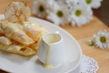 air waffles with cream