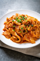 stir-fried pork with kimchi