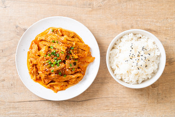 stir-fried pork with kimchi