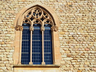 Detalle ventana en el castillo de Sant Martí Sarroca