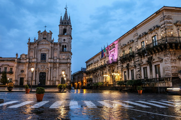 Fototapeta na wymiar Acireale Piazza Duomo 