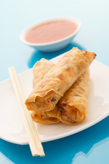 Chinese spring rolls with dipping sauce
