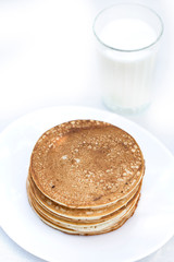 Gluten-free: Pancake with rice milk and rice flour cinnamon dressing