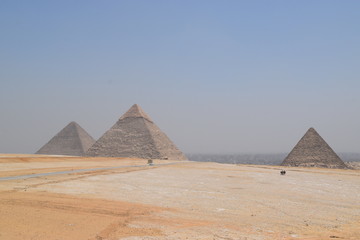 Fototapeta na wymiar The 3 Pyramids
