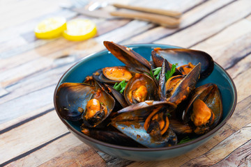 Italian Steamed Mussels cooked in Provencale style