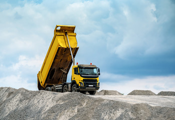 Obraz premium truck with raised body