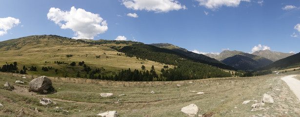 Fototapeta na wymiar Panoramic of Baqueira in summer through the Valley of Aran