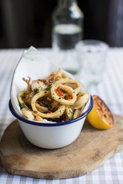 Calamari with grilled lemon