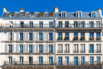 Fototapeta na wymiar Paris, beautiful house in Montmartre, typical parisian facade rue Lepic 