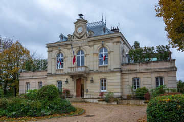 Fototapeta na wymiar Mairie de Fontenay-aux-Roses, Hauts-de-Seine, France