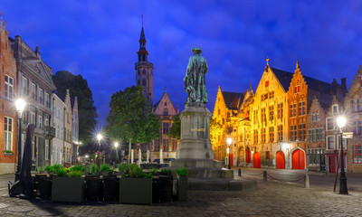 Fototapeta premium Night Jan Van Eyck Square in Bruges, Belgium