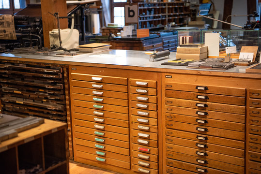 Satzwerkstatt Bleisatz Zeitung B&uuml;cher 