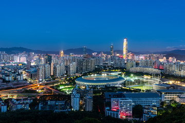 Fototapeta na wymiar Prosperous night view of Shenzhen city skyline