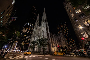 Fototapeta na wymiar Night photo of St Patrick's Cathedral, New York