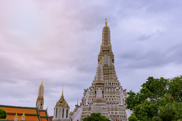Fototapeta premium Wat Arun is a tourist attraction of Thailand. It is located in Bangkok, the capital of Thailand. Which is very beautiful.
