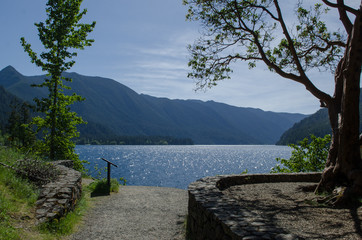 lake crescent in the olympic peninsula