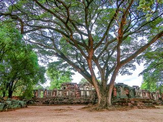 Fototapeta na wymiar Phimai historical park, (Prasat Hin Pimai) in Nakhon ratchasima, Thailand