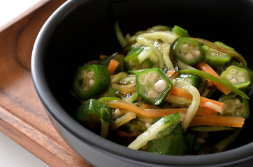 オクラの塩昆布和え