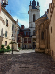 Fototapeta na wymiar Historical old building in Lvov, Ukraine