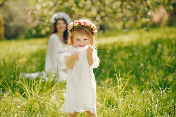 Obraz premium mother with daughter