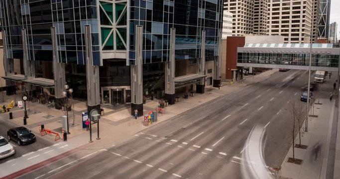 Time lapse of busy intersection in big city.