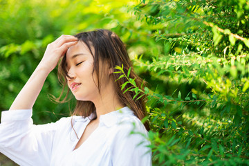 自然　女性　ポートレート