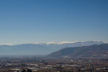 残雪の残る八ヶ岳連峰