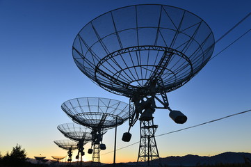 The observatory in the evening,The silhouette of a radio telescope