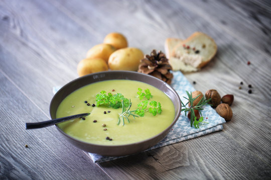 soupe de l&eacute;gume vert