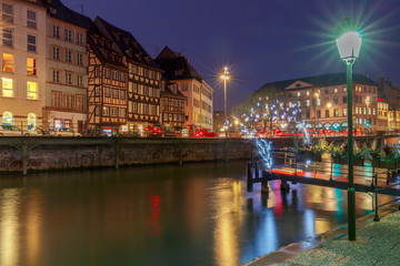 Obraz premium Strasbourg. Quay St. Thomas.