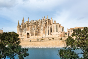 Die Kathedrale der Heiligen Maria in der spanischen Hafenstadt Palma