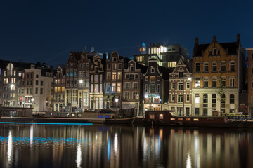 Fototapeta na wymiar Falling Houses - Amsterdam