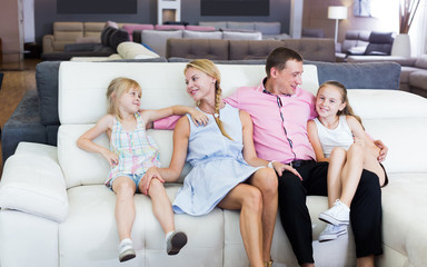 Parents with kids is pleased by new sofa