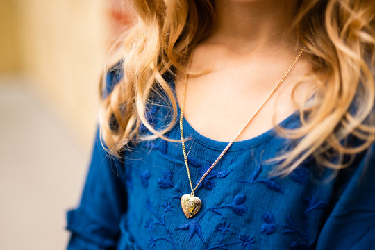 Detail of necklace