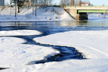 River water freezing on a cold winter day