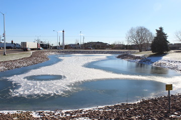 Obraz premium frozen river in winter