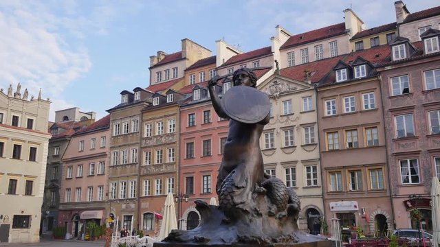 Warsaw Sirene -  famous statue in the middle of Warsaw's old town. Symbol of Warsaw. Smooth, dynamic scene recorded with gimbal, October 2018.