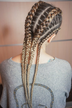 Cornrows bilder – Bläddra bland 5,930 stockfoton, vektorer och videor ...