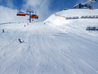Fototapeta na wymiar Skifahren in Saalbach Hinterglemm Leogang