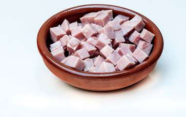 Spaghetti a la carbonara surrounded by white background