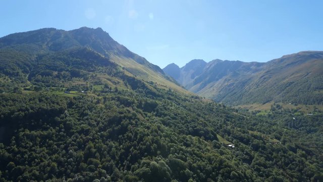 รูปภาพLuzSaintSauveur เลือกดูภาพถ่ายสต็อก เวกเตอร์ และวิดีโอ133