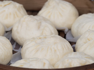 セイロで蒸した中華饅頭