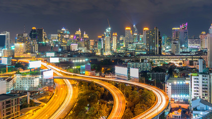 Fototapeta na wymiar Night of the Metropolitan Bangkok City downtown cityscape urban skyline Thailand in December 2017 - Cityscape Bangkok city Thailand