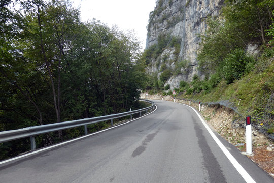 Motorradstecke am Fugazze Pass