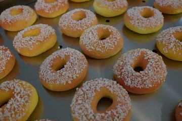 donuts inside the pan