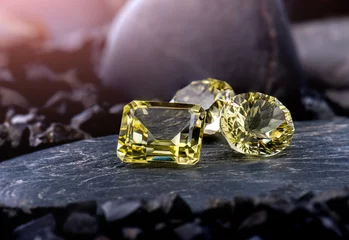 Fototapeten Lemon quartz gemstone jewelry. © NPD stock