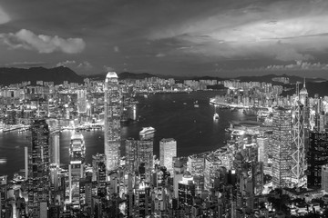 Plakat Victoria harbor of Hong Kong City at dusk
