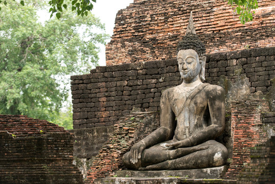 Buddha Statue at Wat Mahathat in Sukhothai Historical Park, Unesco world heritage. of Thailand .
