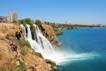 Obraz premium Wodospad Duden, Antalya, Turcja